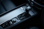 Volvo XC60 D4 R-Design 2017 года (JP)